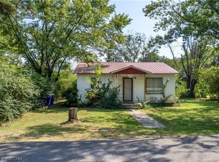 204 SW 8th St, Muldrow, OK 74948