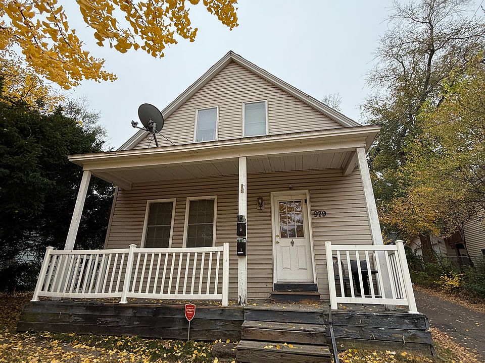 1st image of 979 Agate St #1