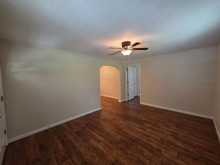 5142 Regalo Dr — Photo 3
