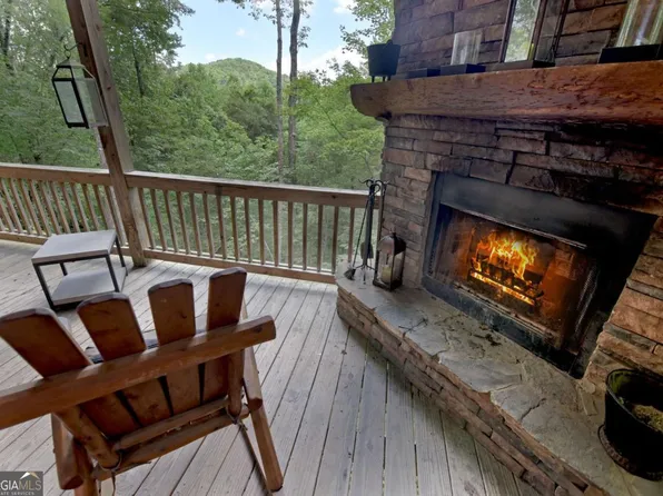 92 White Tail Rdg, Blue Ridge, GA 30513