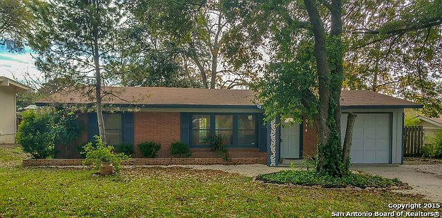 1st image of 214 Rolling Green Dr
