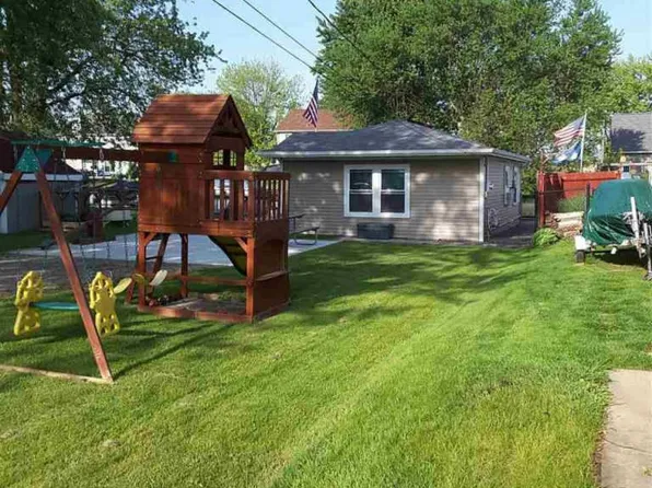 7335 Edlane Rd, Algonac, MI 48001