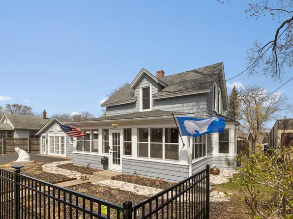 2101 4th St, White Bear Lake, MN 55110
