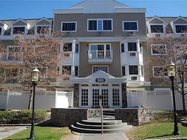 500 Pondside Dr APT 3M