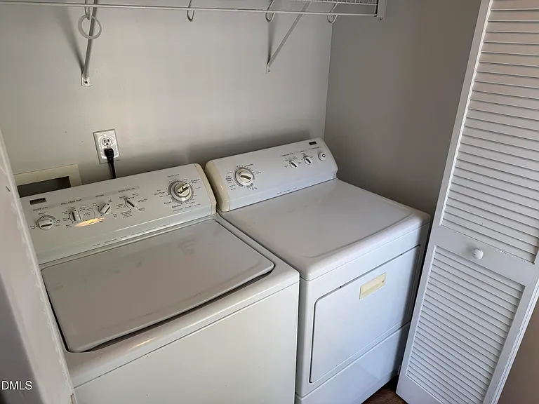313 Opal Ln — Photo 6