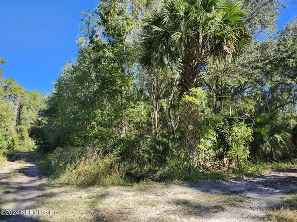 100 SUMTER Road, Satsuma, FL 32189