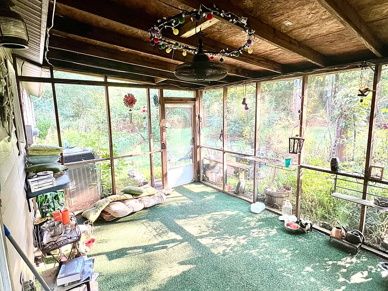 112 Kirk Dr — Photo 6
