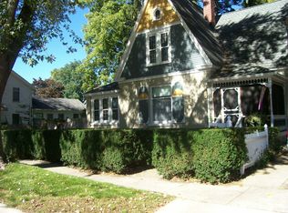 202 E Grove St, Greenville, MI