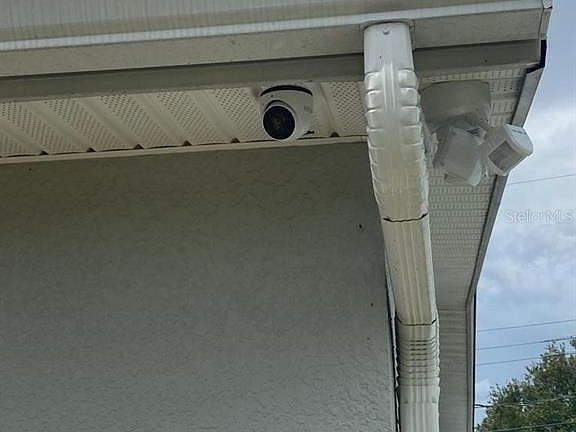 5th image of 6014 Rosewood Dr