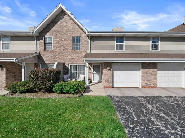 617 Westfield WAY #C, Pewaukee, WI 53072