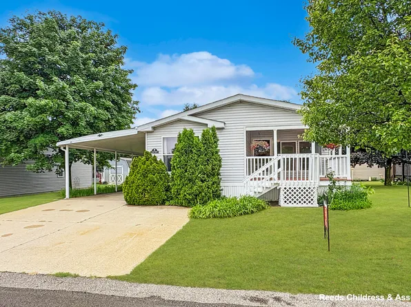 13797 Bluebell Ln NE, Cedar Springs, MI 49319