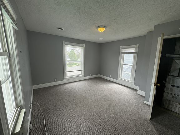 4th image of 629 1/2 Tiffin Ave
