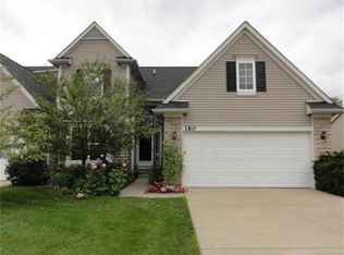 182 Burwyck Park Dr, Saline, MI 48176