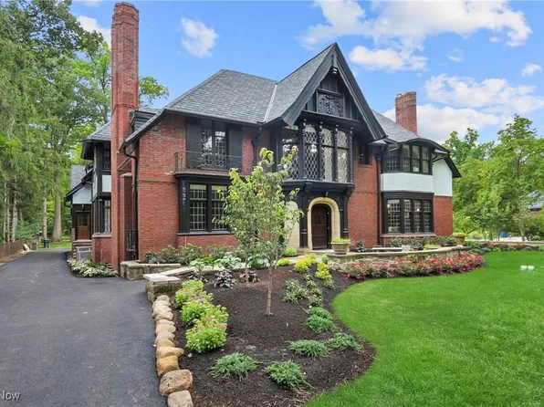 2970 Fairmount Blvd, Cleveland Heights, OH 44118