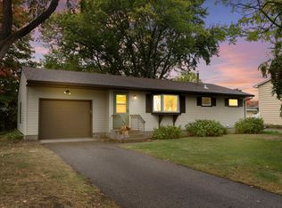 4397 Onyx Dr, Eagan, MN 55122