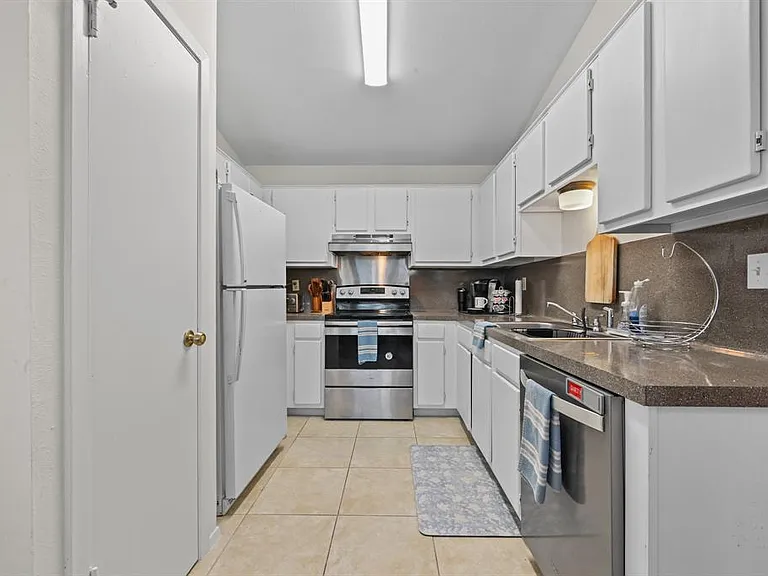 11728 Norwegian Wood Dr — Photo 12