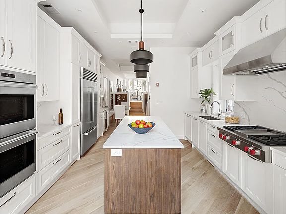 3rd image of 1318 Madison Ave #Trx