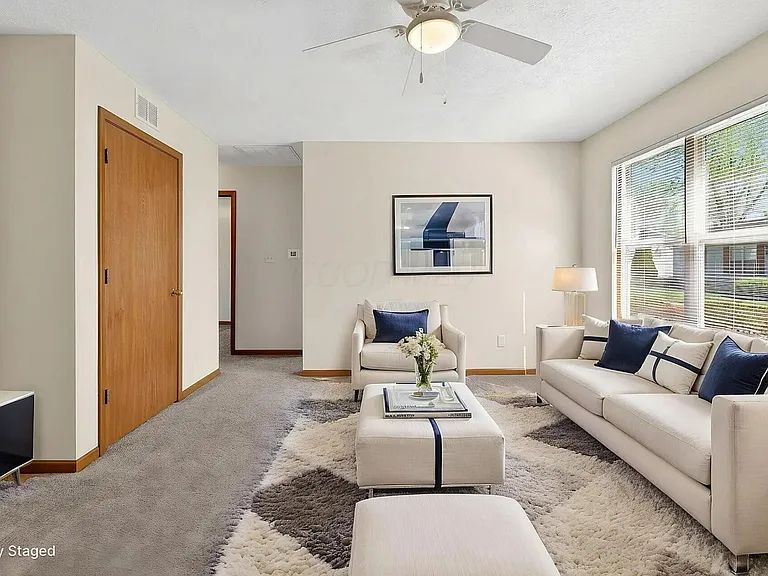 28 & 30 Vernon Ave #28C — Photo 6