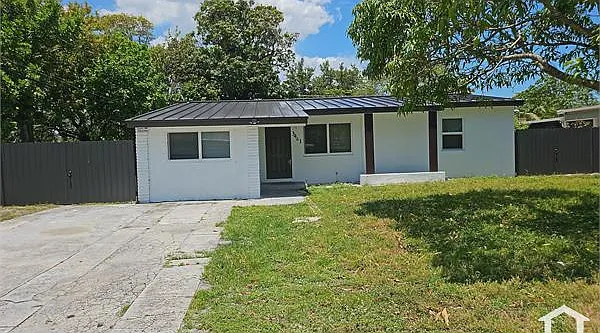 3461 Berkeley Blvd — Photo 1