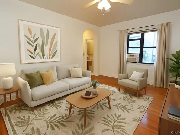 120 Stonelea Place #3M, New Rochelle, NY 10801