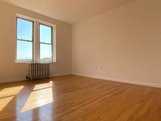 Rented by TheRealEstateCompany.com LLC | media 13