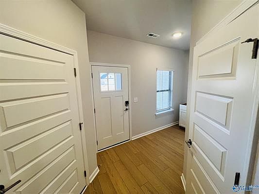 3rd image of 218 Osceola Cir #1