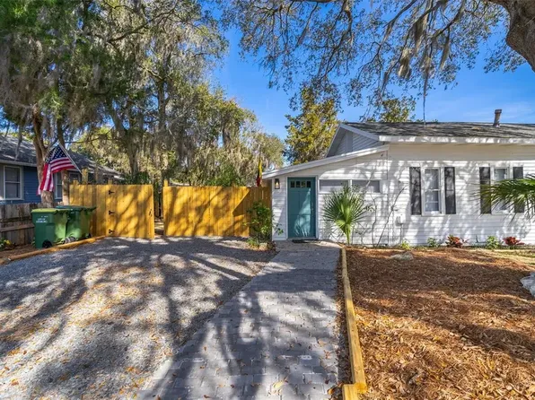 325 S 2nd St #204, Leesburg, FL 34748