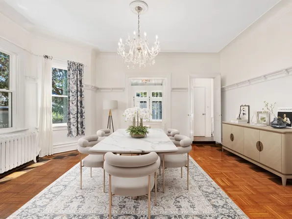 17-19 Columbia Terrace image 4 of 25