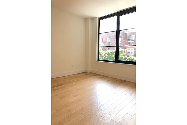 Rented by Warburg | media 2