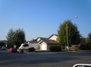 1318 Golden Park Dr #A, Grants Pass, OR 97527