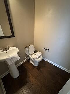 3rd image of 18 Springwood Dr