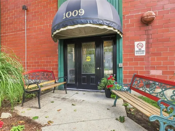 1009 Queenston Rd #217, Cambridge, ON N3H 3K7