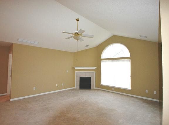 5th image of 6123 NE Kensington Dr