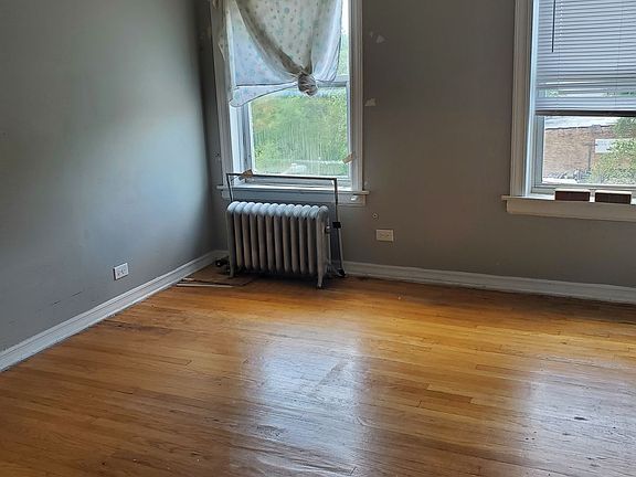 4th image of 1733-39 E 75th St #3