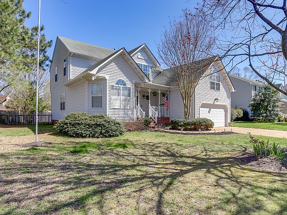 3rd image of 708 Stardale Dr