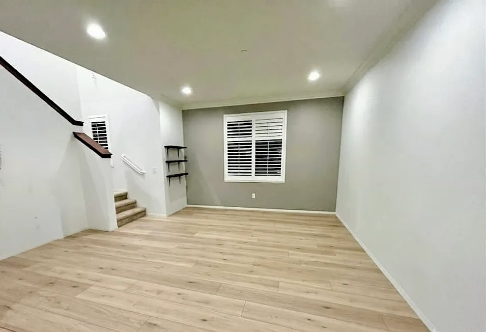 5535 Ocean #102