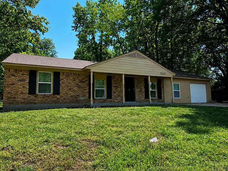 2601 Saint Elmo Ave — Photo 1