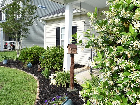 3rd image of 194 Highwoods Plantation Ave