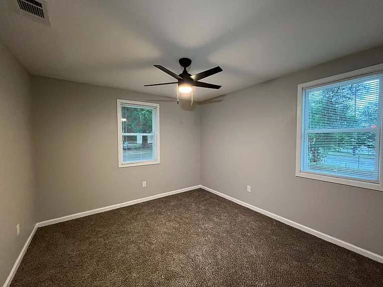 3012 Waynoka Ave — Photo 2