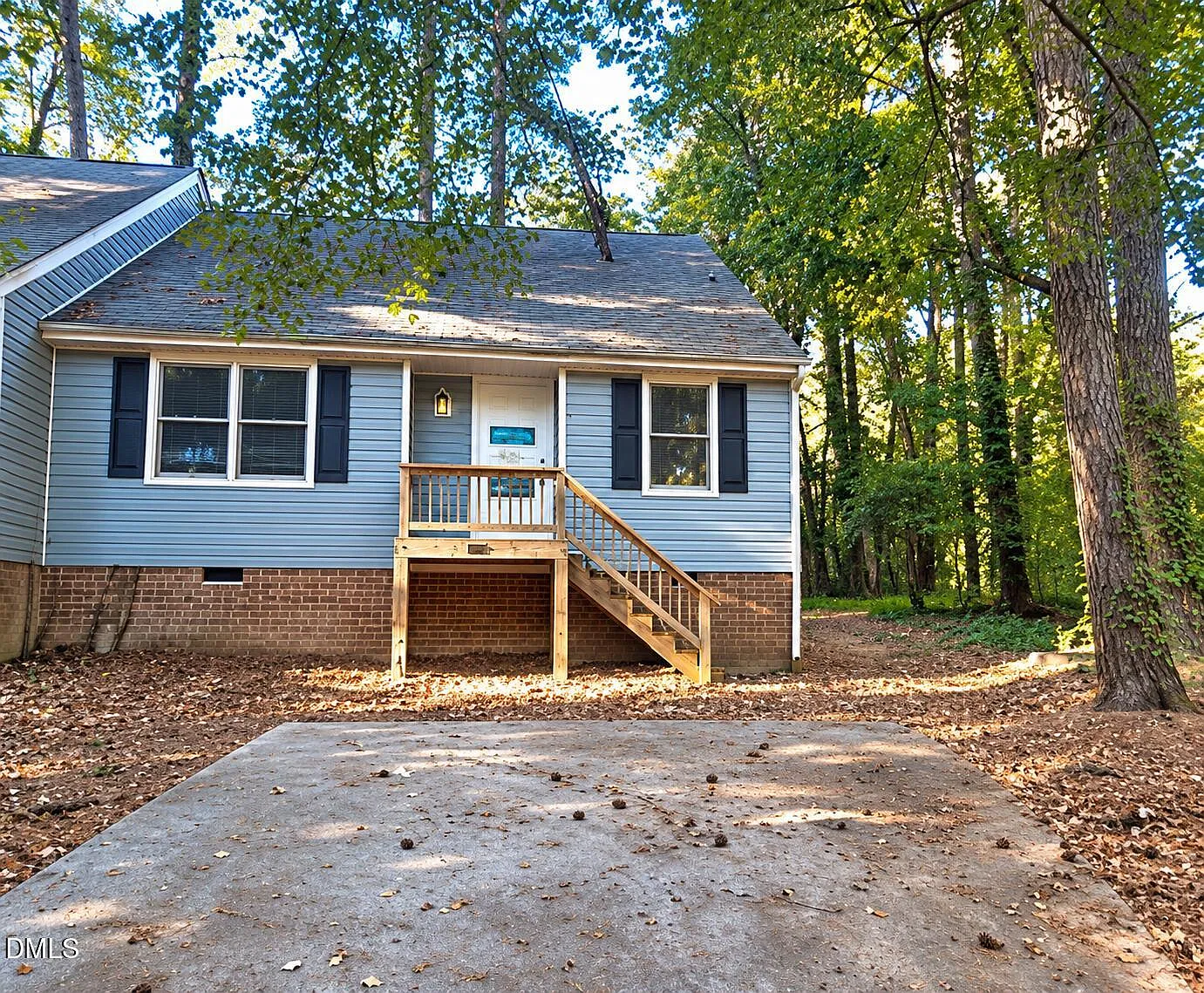 3 bed, 3.0 bath, $1,850 — Photo 1