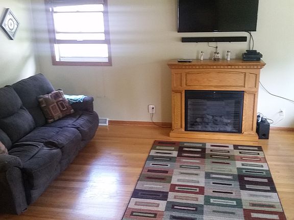 5th image of 804 Lynn St