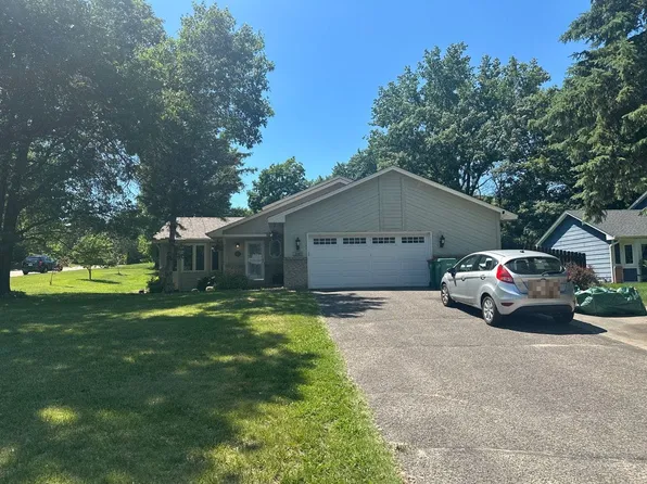 12300 Flintwood St NW, Coon Rapids, MN 55448