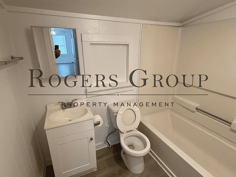 307 Perry St — Photo 11