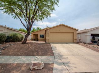 10144 E Rincon Shadows Dr, Tucson, AZ 85748