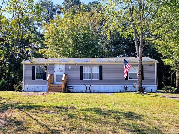 7451 Titleist Dr, Salisbury, MD 21801
