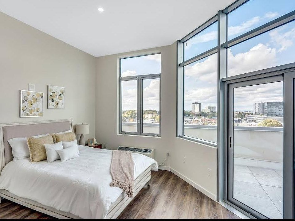 1st image of 80 Main St #1410-1