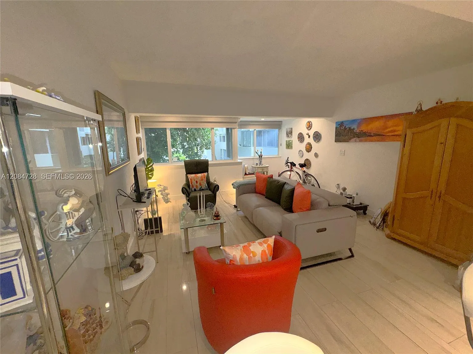 La Arboleda Condo — Photo 4