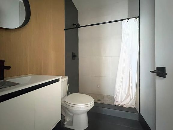 3rd image of 29 Claremont Ave #2A