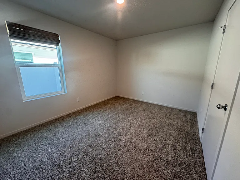 1808 E B St — Photo 14