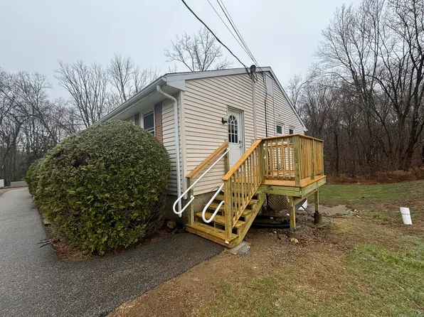 9 White Oak Rd #D, Mansfield, CT 06268
